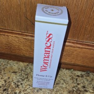 Womaness Plump It Up Face Serum